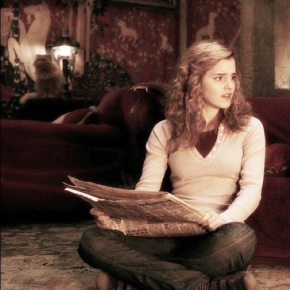 ISO Hermione Granger Clothing - Picture 2 of 8